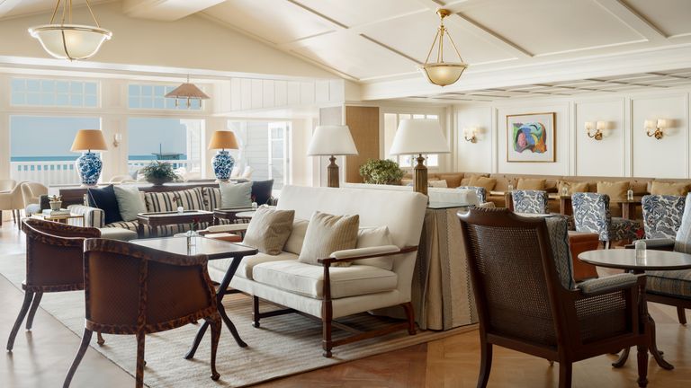 How to Nail the Nancy Meyers Aesthetic in Your Own Dining Room